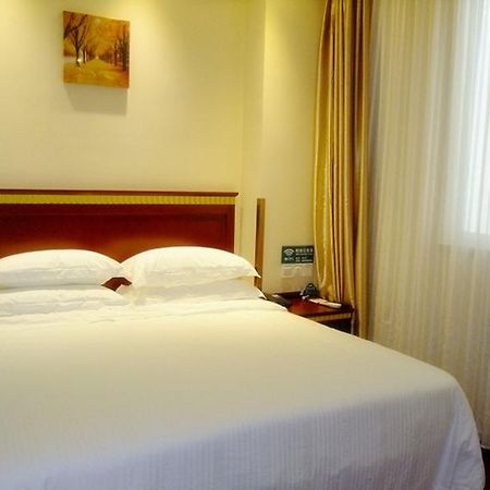Greentree Inn Henan Kaifeng Gulou Square Express Hotel Exterior photo