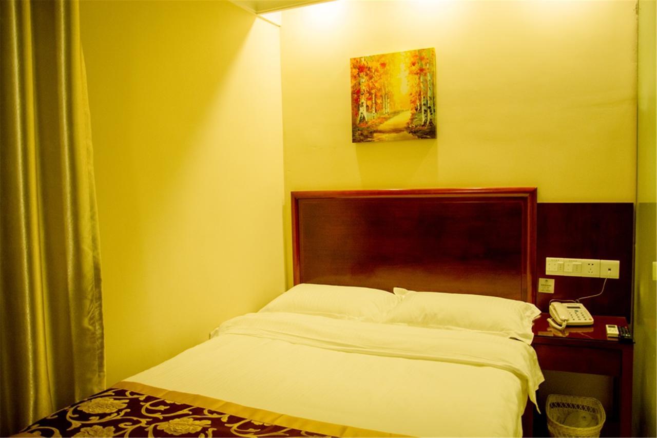 Greentree Inn Henan Kaifeng Gulou Square Express Hotel Exterior photo